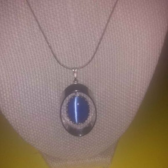 Blue Cat's Eye Necklace plus Earrings Set - Picture 4 of 5